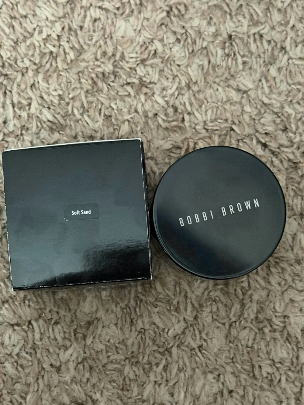 Bobbi Brown lightweight loose